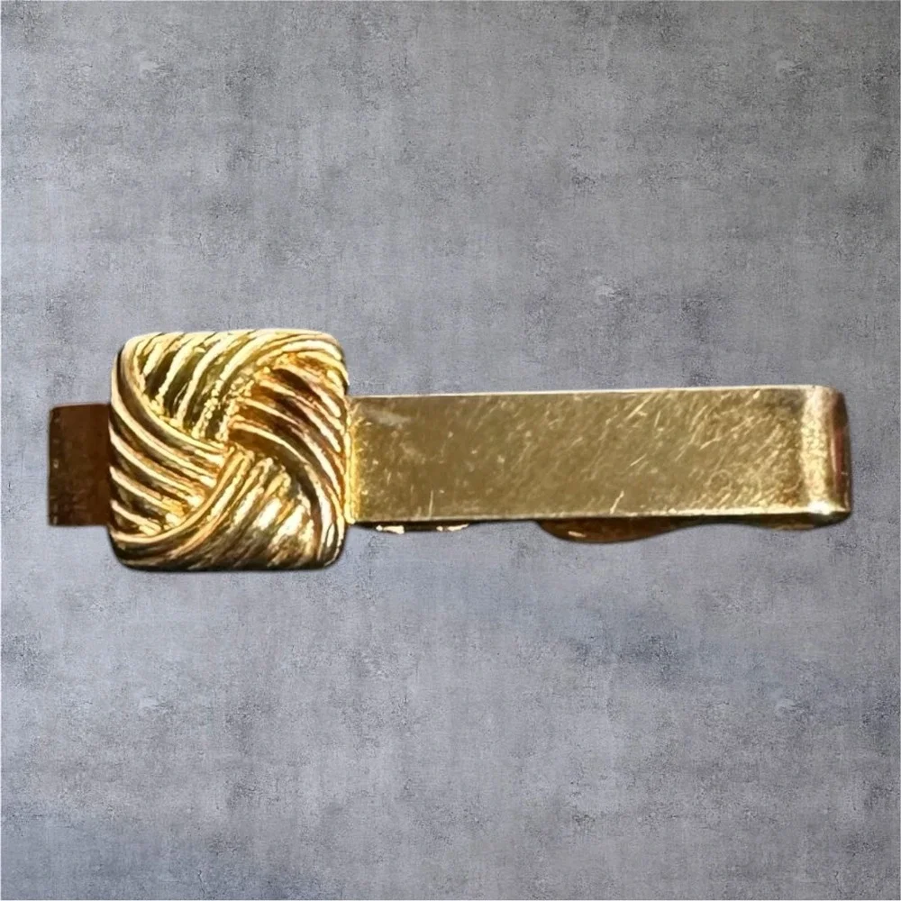 Swank Gold Tone Tie Bar Knot Design Vintage Mens‎ Tie Clip